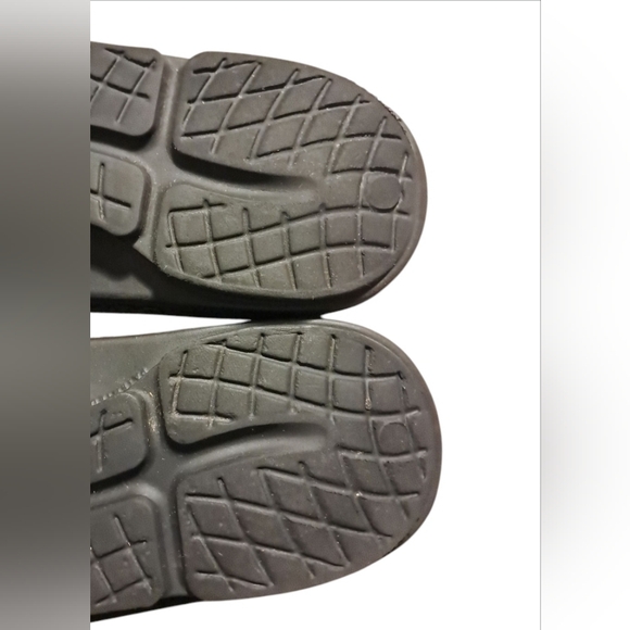 OOFOS Women's Slide Sandals - Black and Purple - Picture 12 of 14